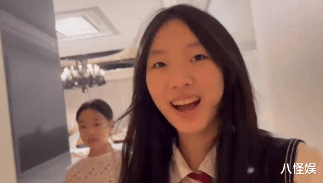 大S|小S被汪小菲炮轰后，低调为二女儿庆生，母女四人流泪拥抱好温馨