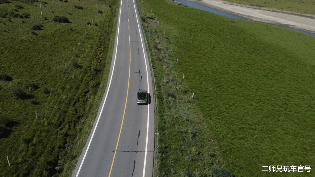 与世隔绝|十天假,两个人,一台车,我经历了一场怎样的川西自驾之旅?