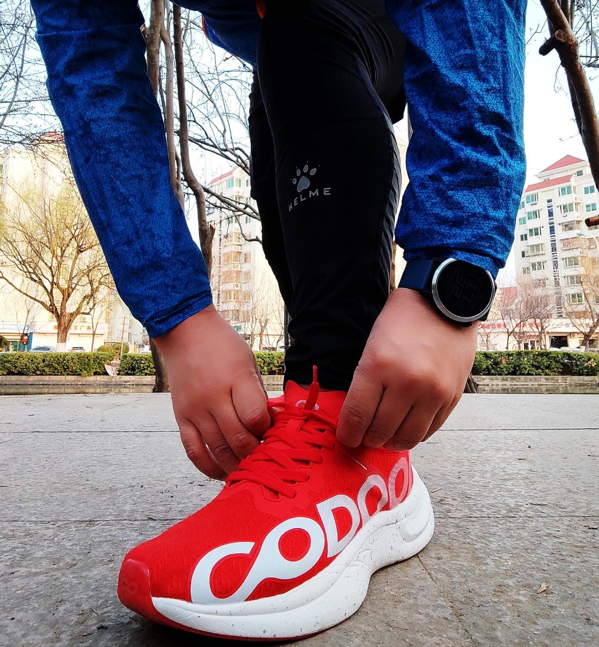 硬盘|循环动能科技加持，软弹更轻盈：咕咚21K逐日Pro跑鞋体验