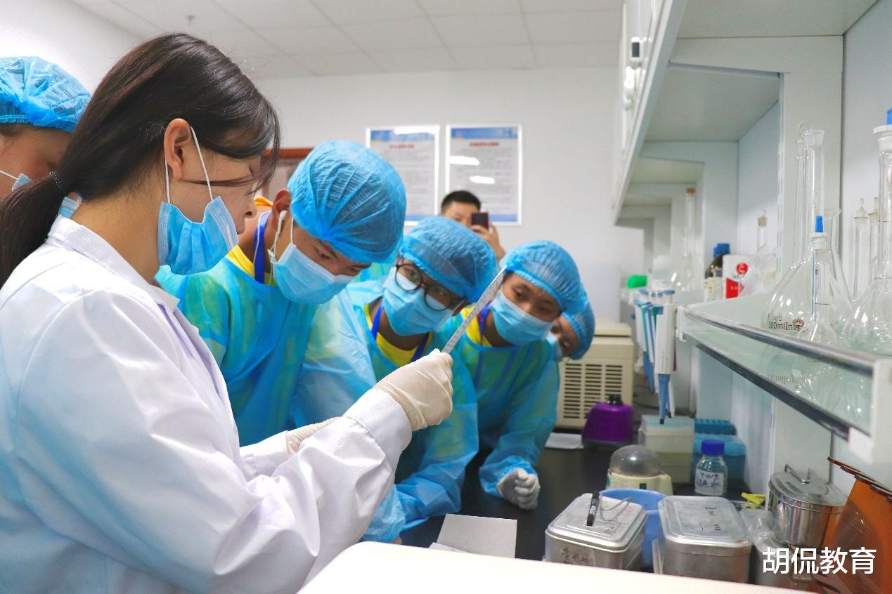 数字化转型|回顾各专业就业率,工学就业率创新高,生化环材找工作没有那么难!