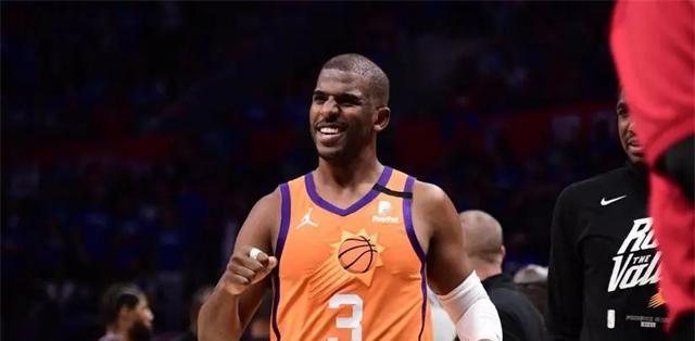 应届生|小鲨鱼拜纳姆选秀时仅排第十位,前九人中,有一人曾是易建联对友