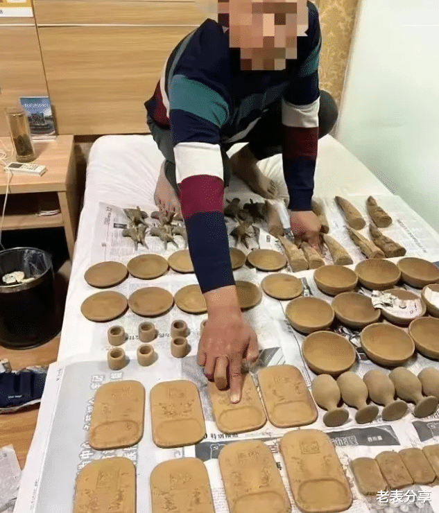 陕西西安,一男子到派出所报警,说自己在街上买“古董”被骗