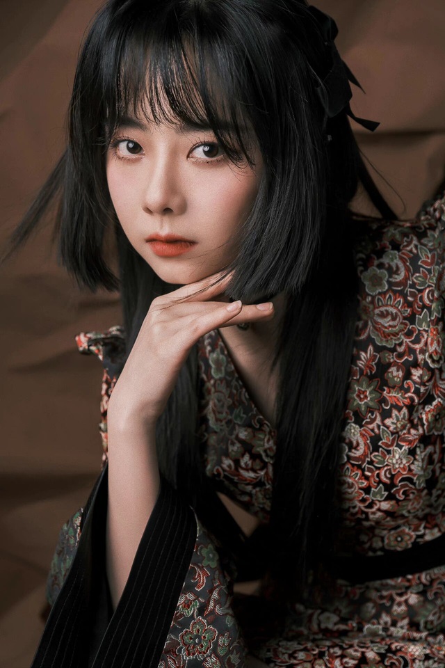 纹眉 谭松韵“公主切”发型火了！圆脸女生这样搭配发型，美出新高度！