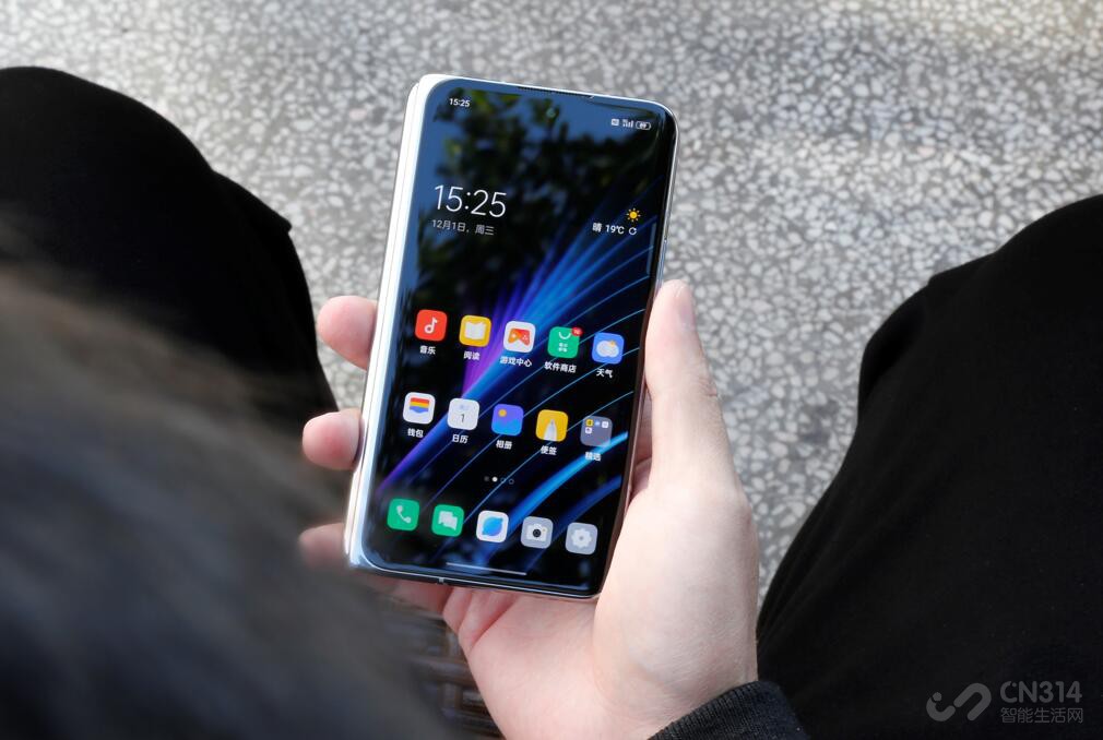 Linux|华为、小米、OPPO疯狂内卷，2021国产折叠屏手机回顾