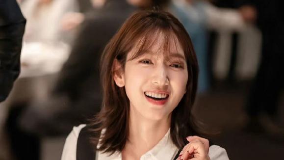 朴信惠|朴信惠产后将复工，晒近照被指认不出，脸部大变样眼角鱼尾纹明显