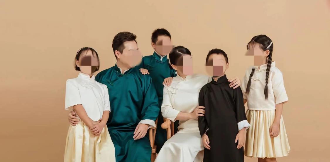 女子与初恋再婚组6口之家被网暴,网络是一把双刃剑有利也有弊