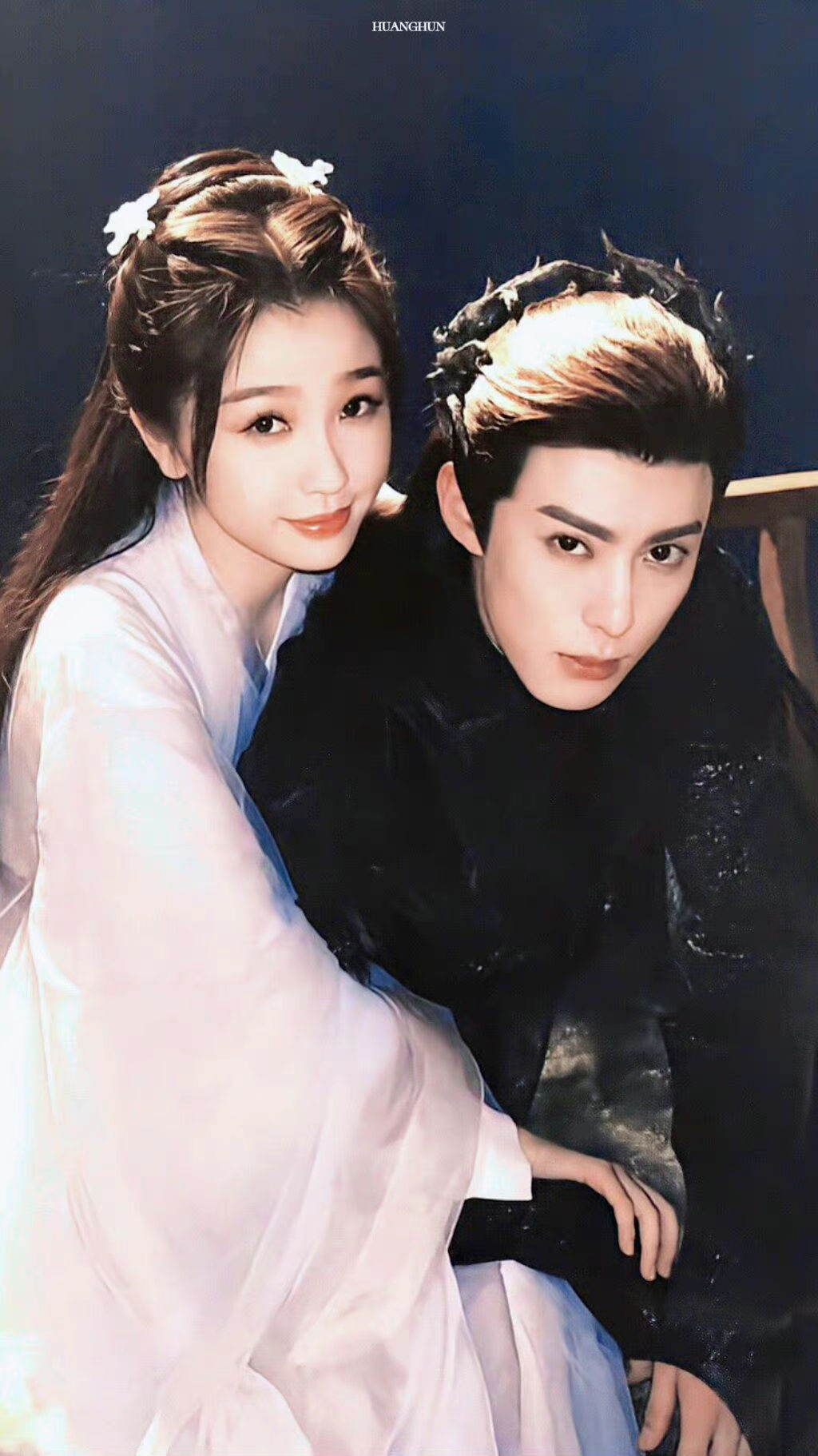 王鹤棣|排面好大！王鹤棣虞书欣的CP粉“棣欣引力”，弄400架无人机应援