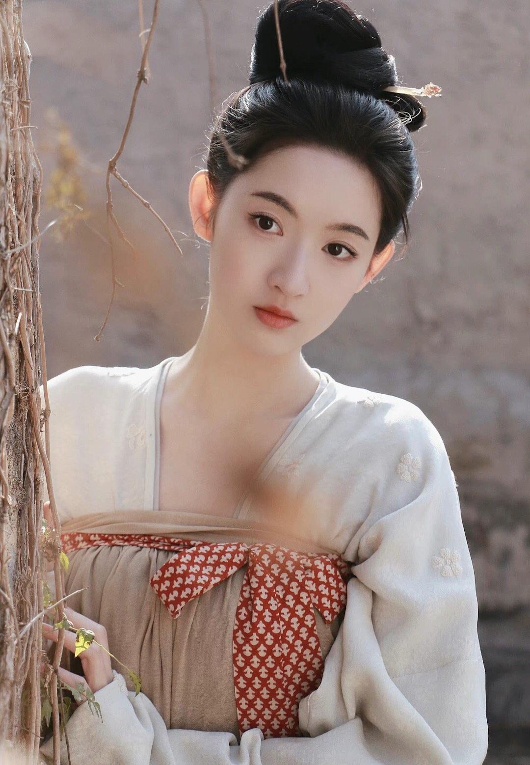 于正|民国剧《风雨浓胭脂乱》来袭,于正监制,张南、王玉雯主演