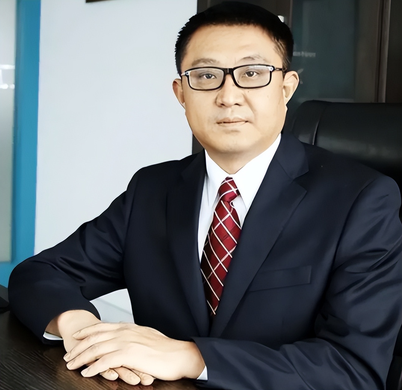 张核子真实身份成谜!医学硕士转型“资本家”,妻子身份更不简单