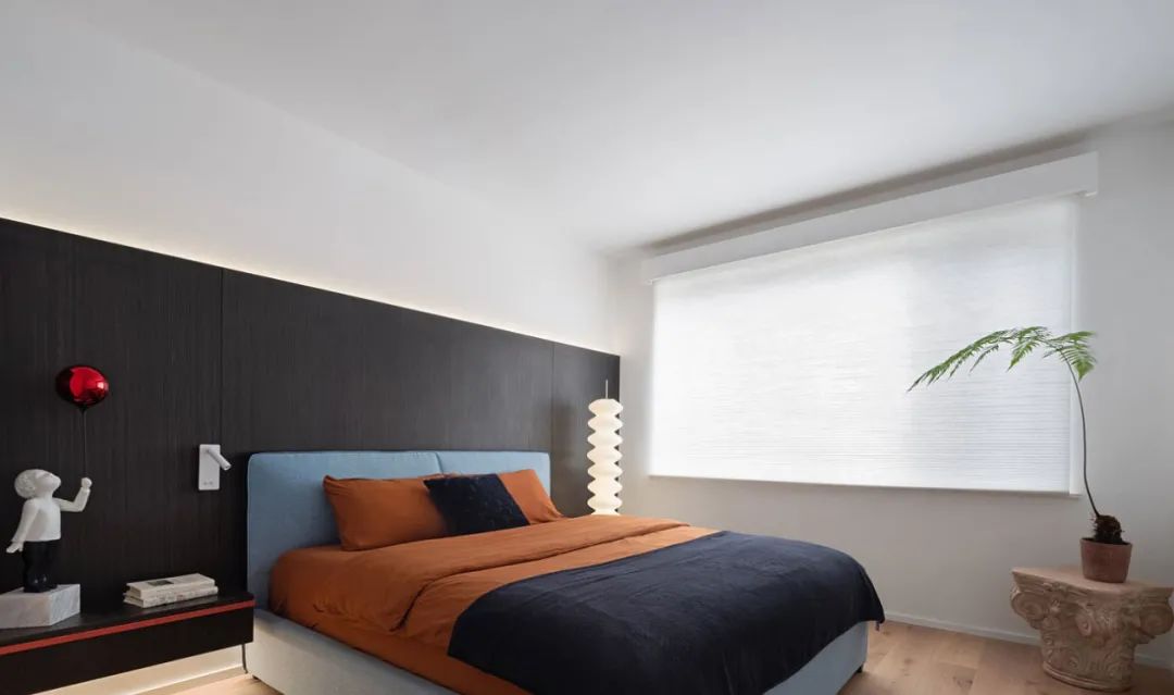 打掉墙体、引光入室:这个130m2混搭小两房,越看越高级!