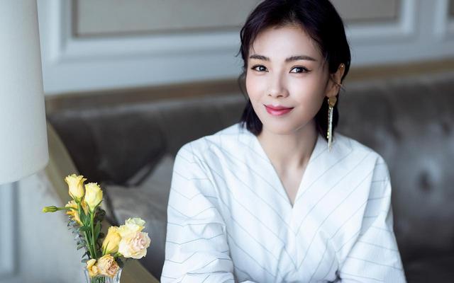 秦岚|小八卦:郑恺 秦岚 杨幂 张晚意 刘亦菲 周深 刘涛 向太