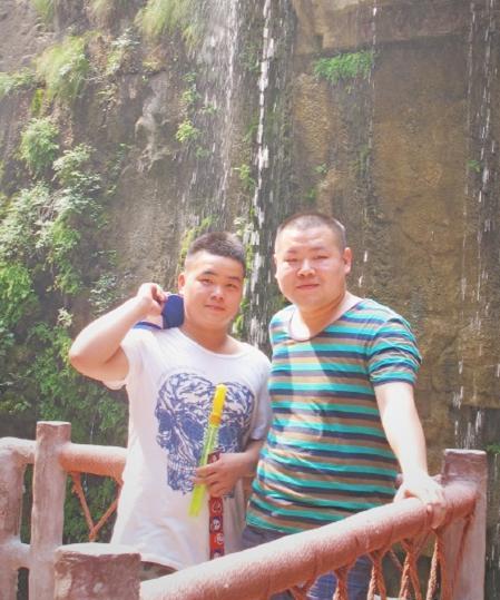 尚筱菊|德云社岳云鹏徒弟开豪车,现身《粉墨江湖》剧组,真是挣到钱了