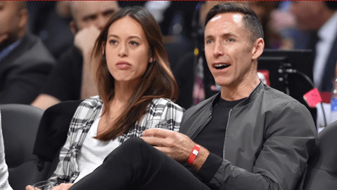 48岁纳什待业，双胞胎女儿长大！昔日萌妹，如今亭亭玉立