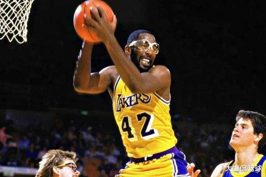 盖帽|美媒列出了出生在2月份中最好的14名球员,按实力排名谁被低估了