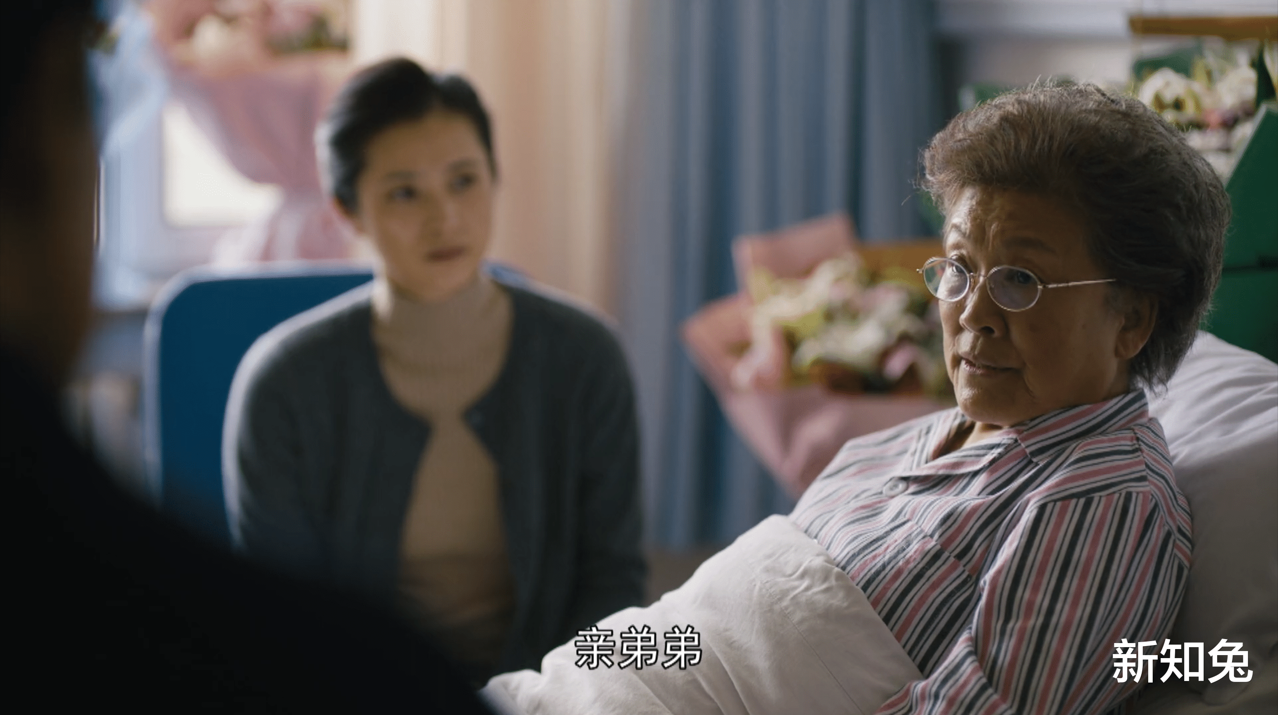 周秉义|三看人世间,才发现金月姬对周家冷漠的原因,藏在她说的一句话里