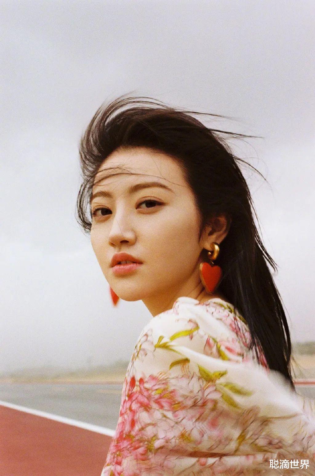 郭敬明|娱乐圈明星的生活有多奢侈？张玉娇有4个私人岛，郭敬明台灯60万