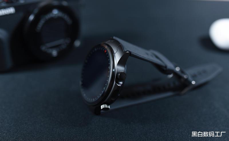 泡泡玛特|实时了解身体状态，真血压测量-dido 智能手表E40S Pro