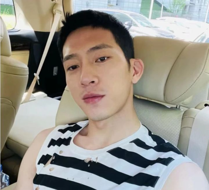 刘雯|井柏然刘雯疑似恋爱？网友拍到两人半夜骑行，更多细节被扒出