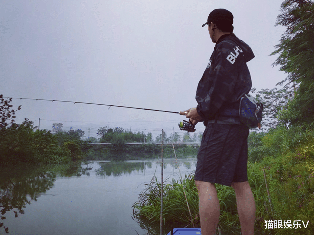 隔离|盘点明星夫妻隔离现状，郑恺钓鱼苗苗抢菜，辰亦儒隔离妻子到处玩