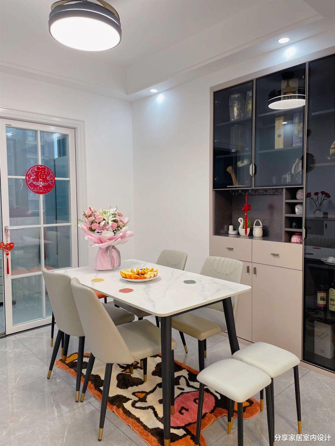 等我家装修了，学她家新房子，不豪华很舒适，很有生活气息！