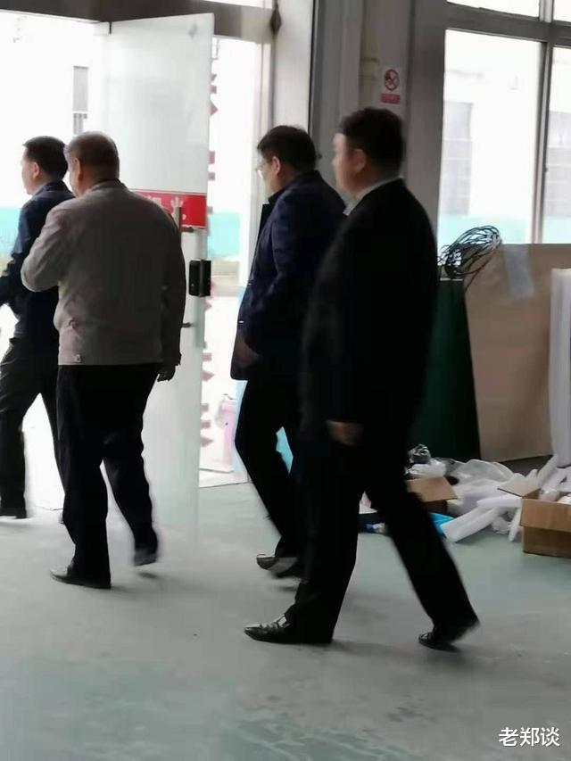 退休|为何领导退休后从不回单位,还会在饭局上受冷落?10个原因点破