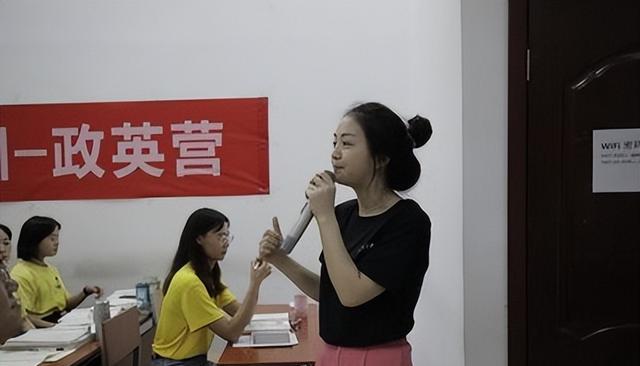 大学生|没有人脉和背景的学生,尽量别碰这几类专业,毕业生就业前景堪忧