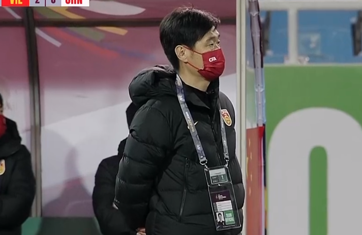 阿兰|给男足一点掌声！放洛国富阿兰一条生路，李霄鹏也不该承担责任