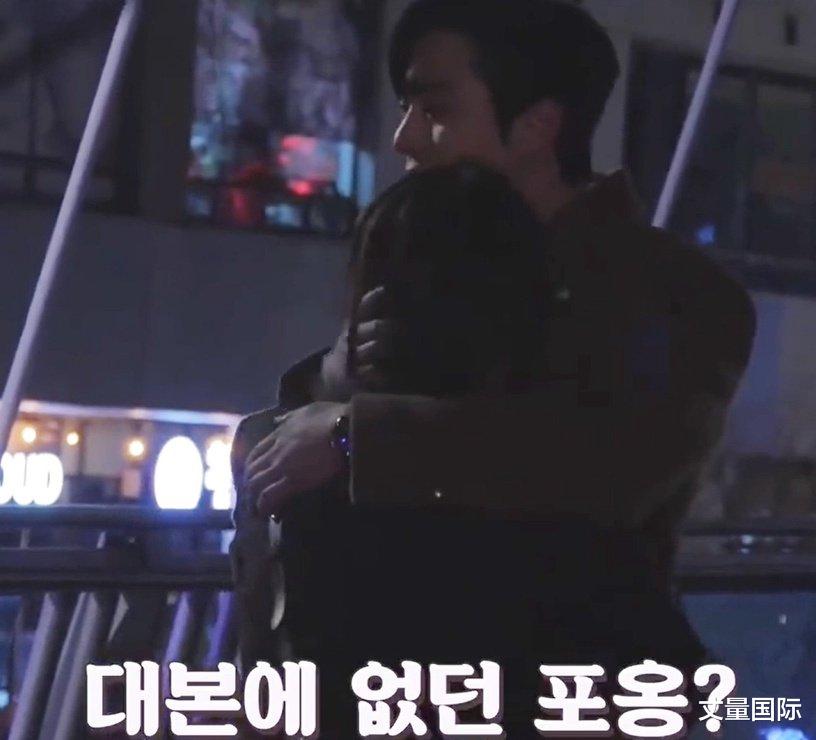 社内相亲|《社内相亲》正片「剪掉没播」5个剧情！这幕吻戏原本还有抱抱？