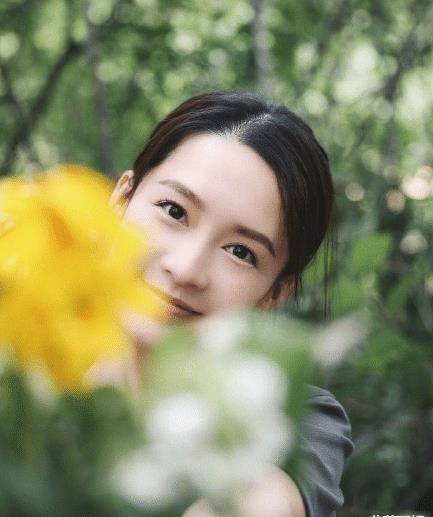 肖战|肖战扛李沁时，他手放的位置一般人不敢尝试，这么迫不及待吗？