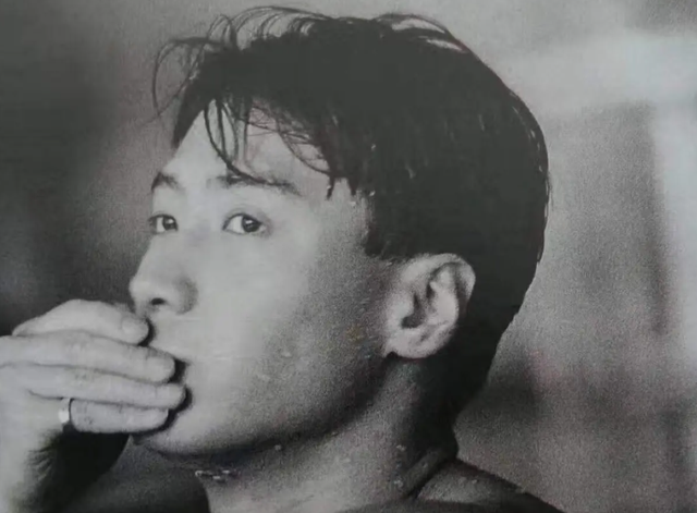 具俊晔|黎明具俊晔曾同框，交谈十分有趣，网友：黎明和他的保镖既视感