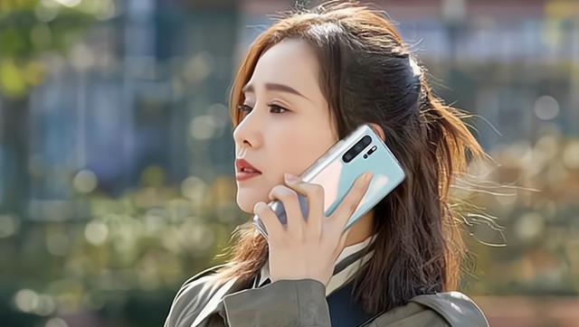 凤凰男|凤凰男：我妈过年衣都不舍买，岳母旅游花8万，我得离婚让她知错