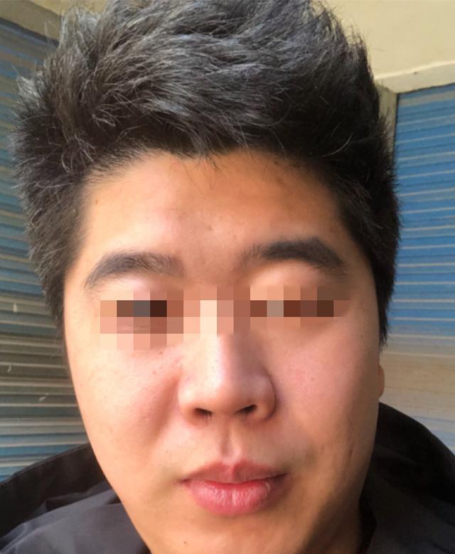 案例:熊孩子刮花奔驰车,妈妈称他只是孩子,车主一怒将其侵犯