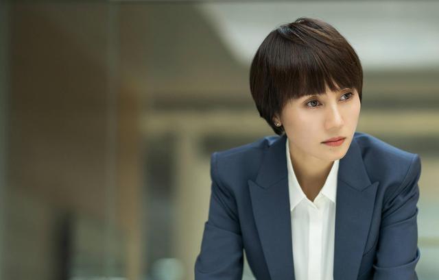 街拍|《玫瑰之战》:宋慕岩是腹黑律师,陷害宋嘉辰只为独掌律所