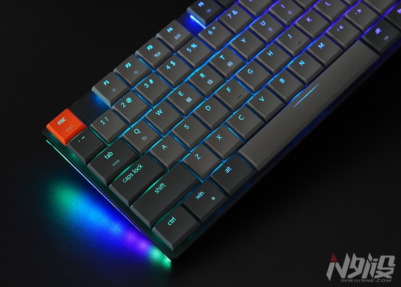 机械键盘|超薄加侧面灯带 摩豹BK75双模无线机械键盘体验