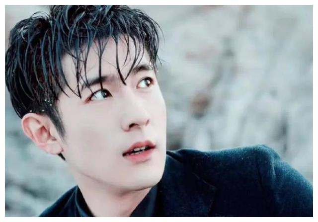 徐磊|季肖冰《重启2》待播，新版解雨臣来了，徐磊要吃“黑花”红利？