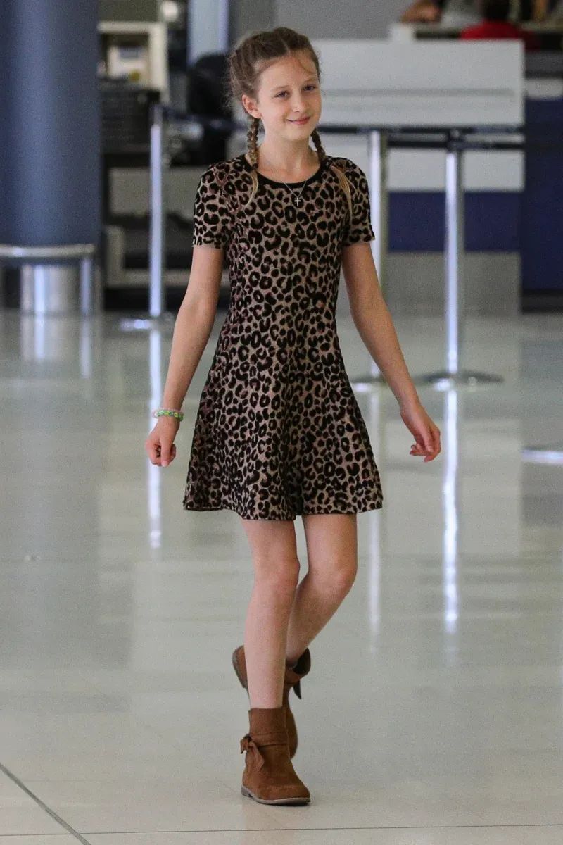 汤姆·克鲁斯|阿汤哥女儿16岁了！曾经萌化网友的她，如今被曝与父亲10年未见？