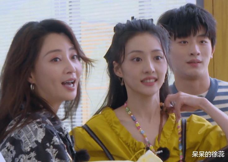 殷桃|儿子儿媳妇来袭,殷桃放飞自我,在《中餐厅》整出新名堂!