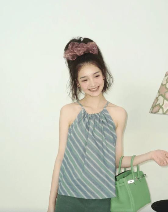 换女友如衣服？两月处三个，王思聪还是没变