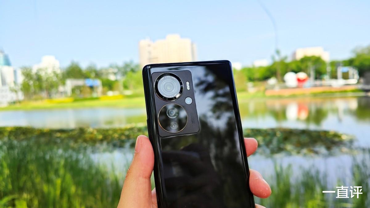 中兴|中兴Axon 40 Pro 首发评测：高刷曲面屏，性能均衡，拍摄给力