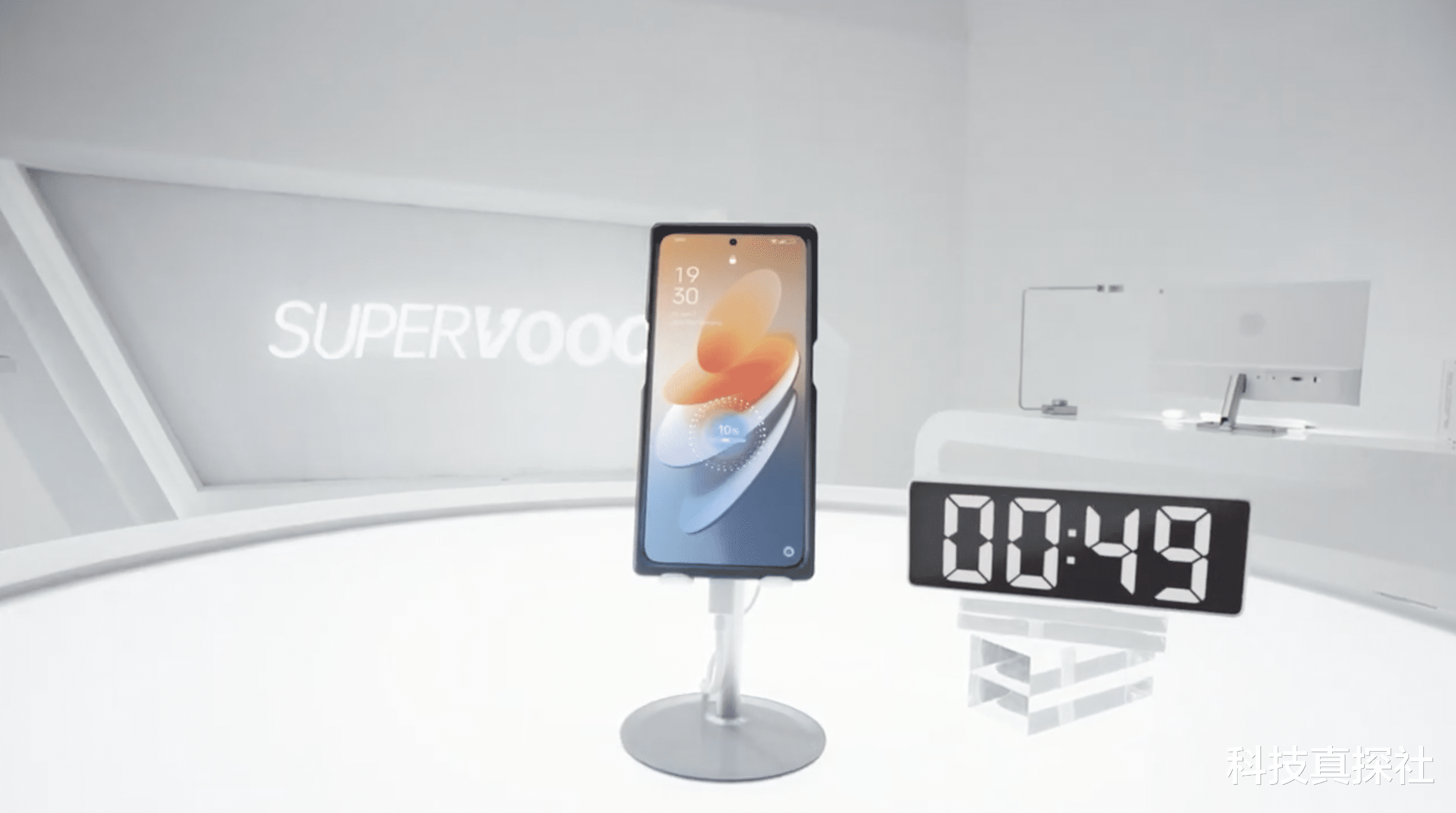 OPPO|中国科技引领世界!OPPO展示自研240W快充,网友:何时能用?