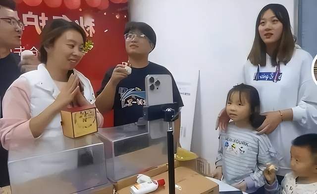 律师|云昊直播聊米用途,群聊说法引发质疑,投诉潘克律师折选择撤诉