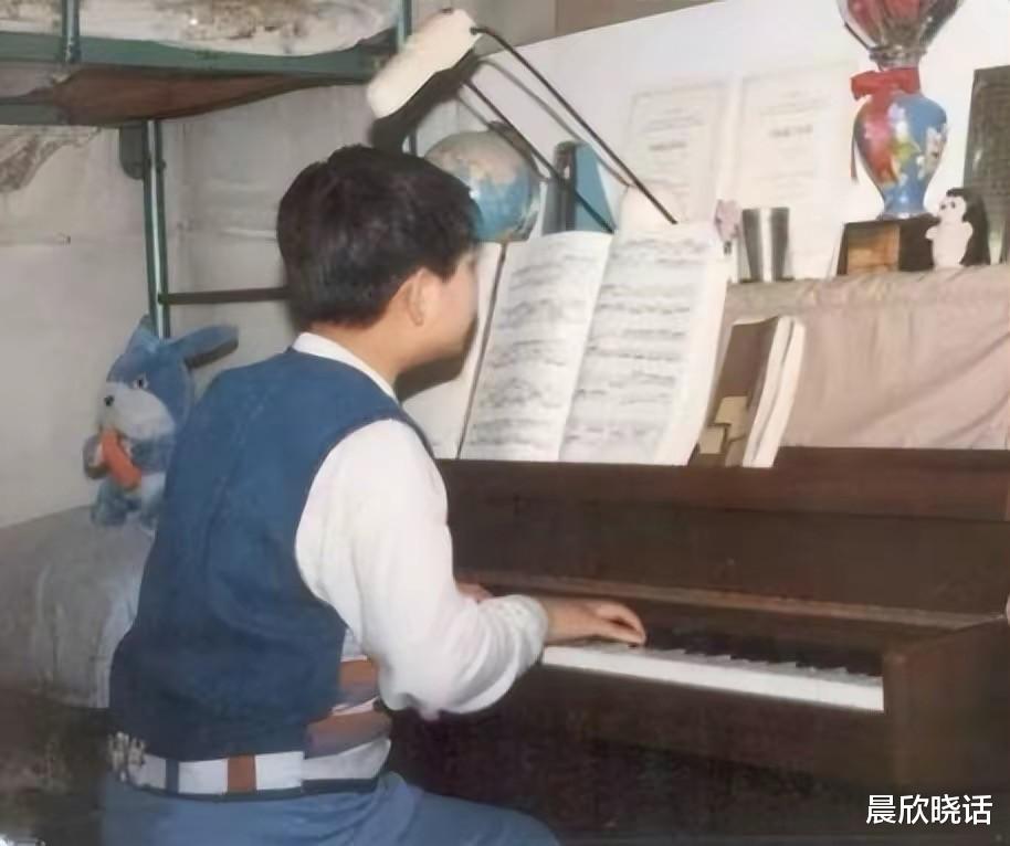 “钢琴大师”李云迪郎朗，22年后天差地别，一个入福布斯一个入狱