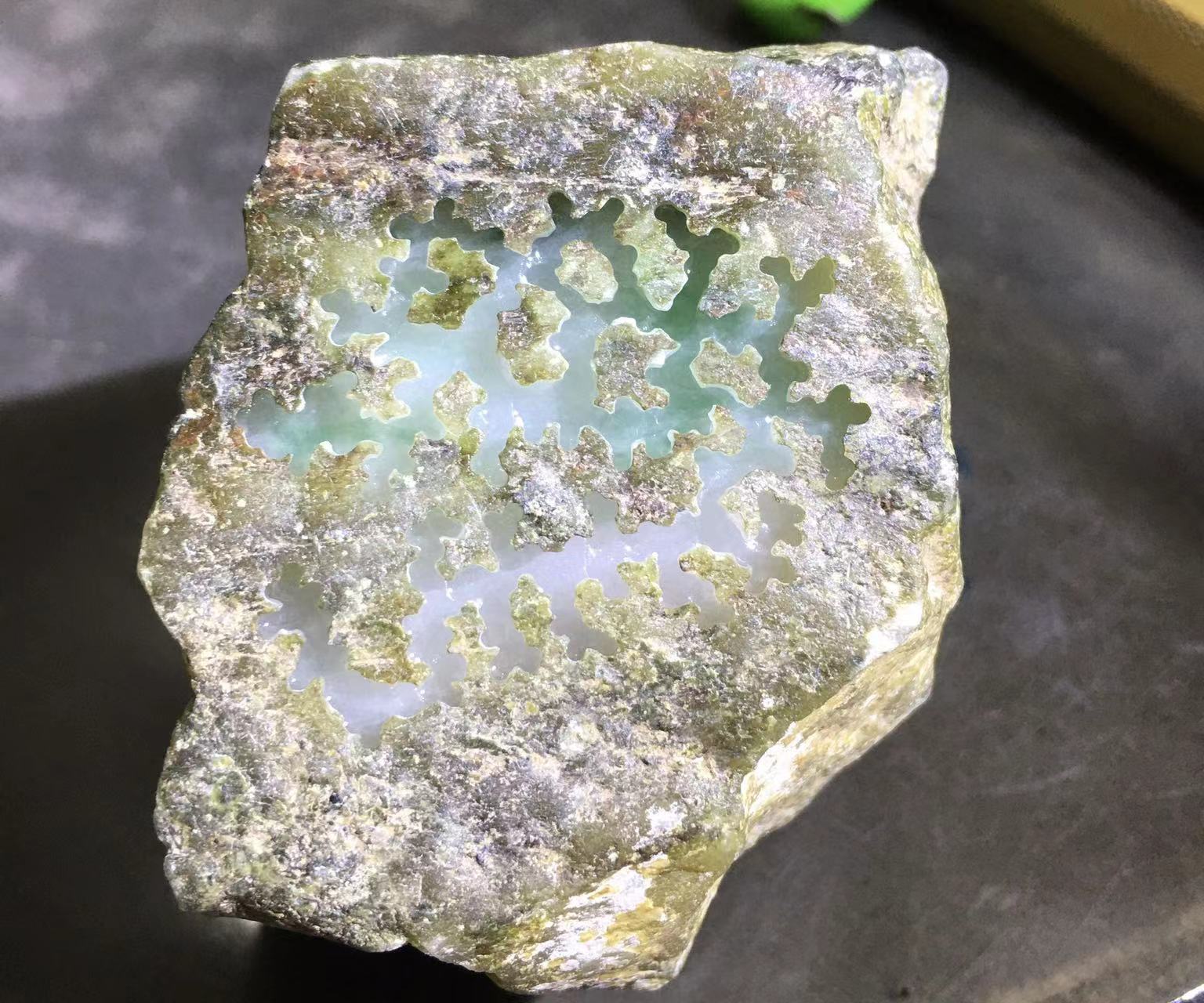 缅甸翡翠|缅甸翡翠原石矿区的十大场口