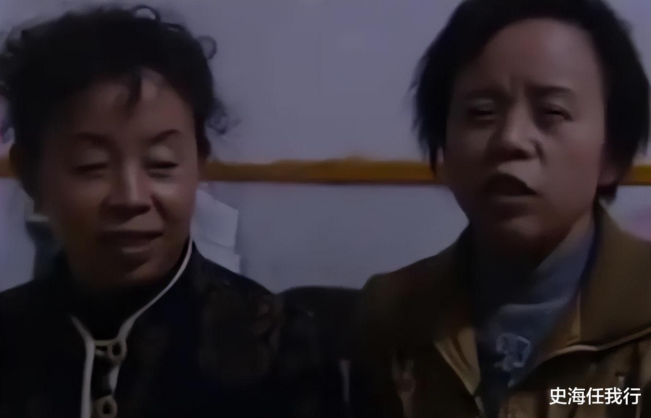 06年河南两女子做了34年闺蜜后,突发奇想做DNA,才知道是亲姐妹