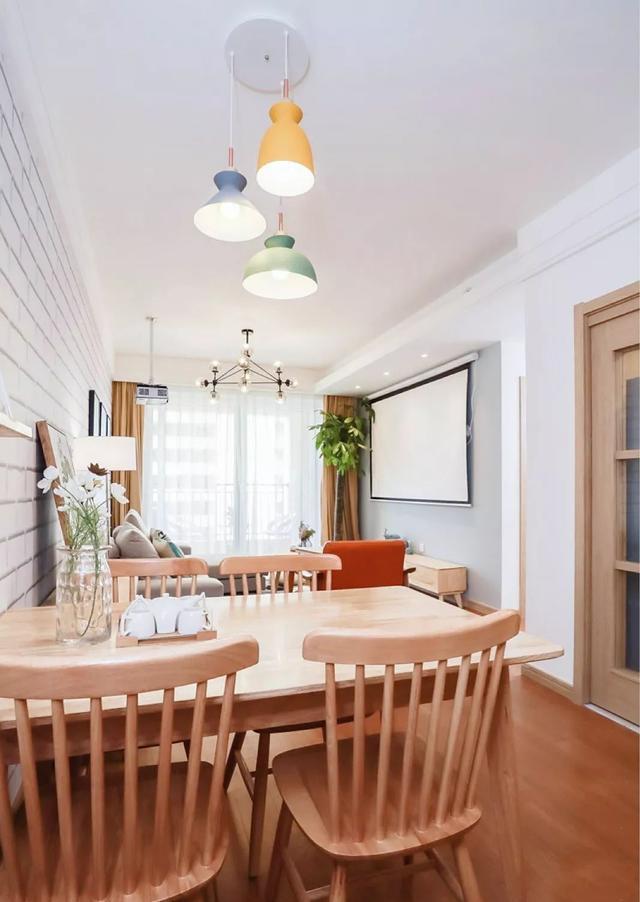 4万块搞定92㎡木色北欧风，不吊顶只贴壁纸刷乳胶漆也好看！