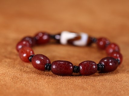 蜜蜡|【藏传回流百年蜜蜡枣珠虎牙天珠手串】