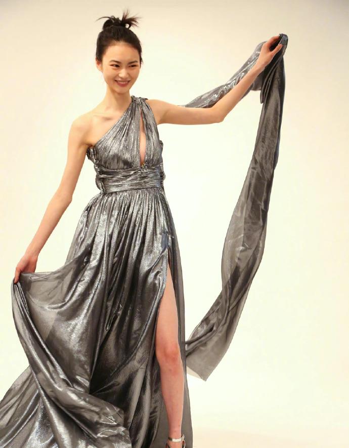 赵丽颖|5.3美图：檀健次 关晓彤 白敬亭 李宇春 赵露思 赵丽颖 蔡徐坤 谷爱凌