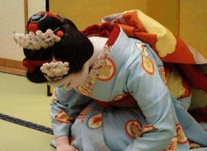 日本每年有几万成婚女子不见踪影,她们最后都到哪了?实情确实太残酷