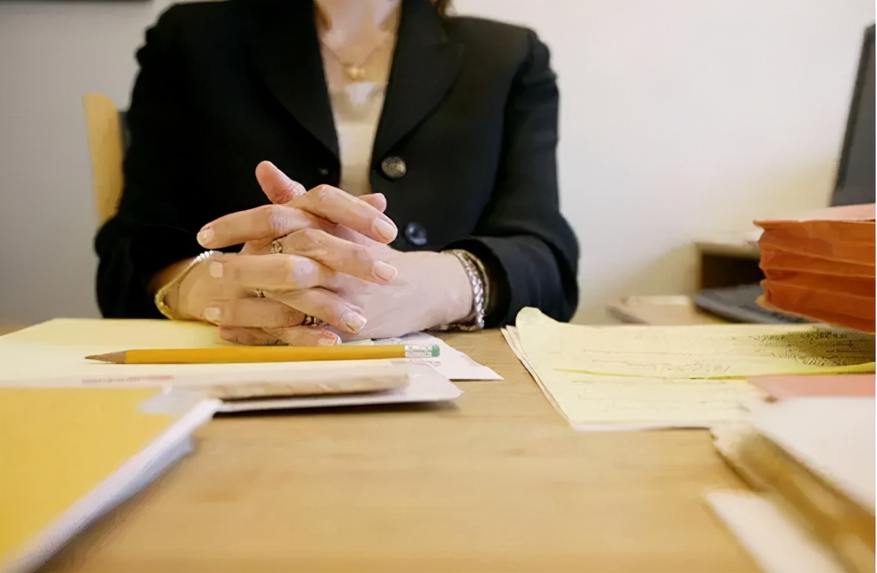 超有趣滑雪大会|北大硕士生找工作面试被拒,面试官:抱歉,你的本科学历不是北大