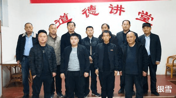 何云伟|何云伟最新近况曝光！与郭德纲的关系缓和后，成为了一名艺术家